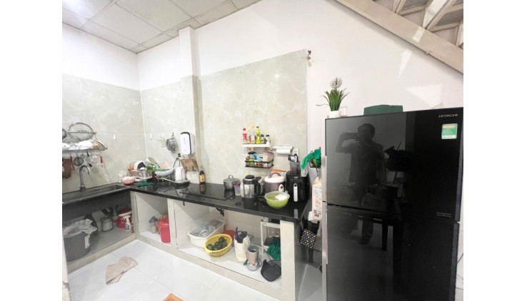 Bán Nhà 2 Tầng 4.6x10 3PN chỉ 3.x tỷ Gần Vạn Phúc City Hiệp Bình Phước Thủ Đức Vào Ở Ngay